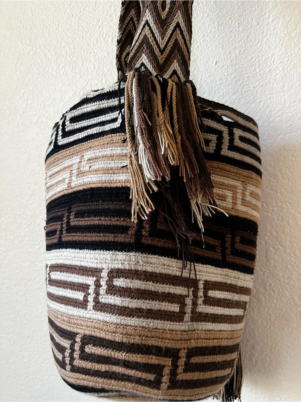 Handwoven Wayuu Mochila Bag - Earthy Geometric Crossbody